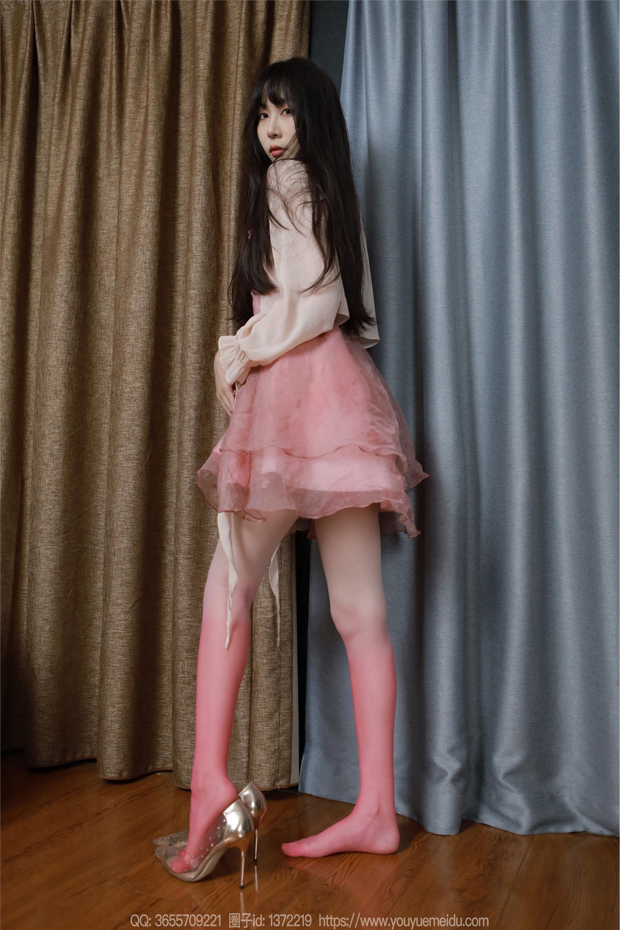 IESS异思趣向  2024.08.08 丝享家 1815 团团《粉白渐变（下）》